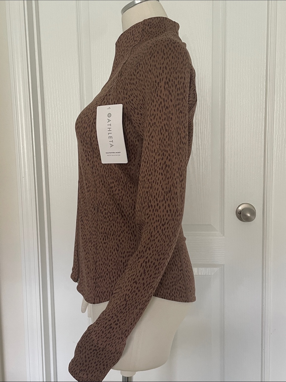 NWT Athleta Salutation Brown Leopard Printed Jacket Size Small - Picture 5 of 9